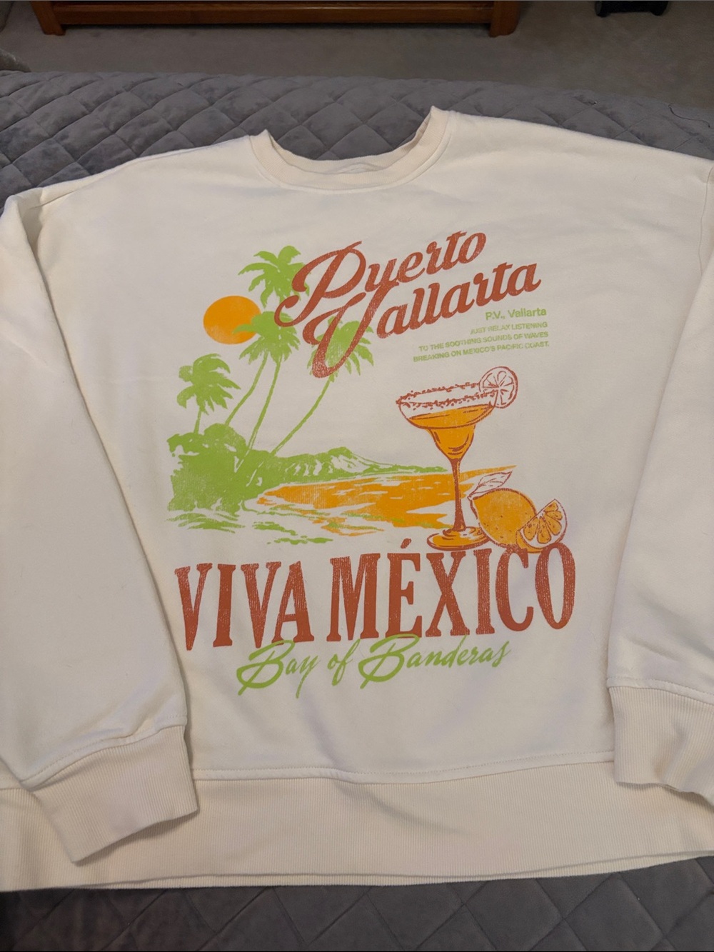Puerto Vallarta Viva México Graphic Crewneck Sweater - White